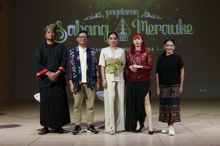 Tampil di Pagelaran Sabang Merauke, Isyana Sarasvati Serasa Kembali ke Masa Lalu