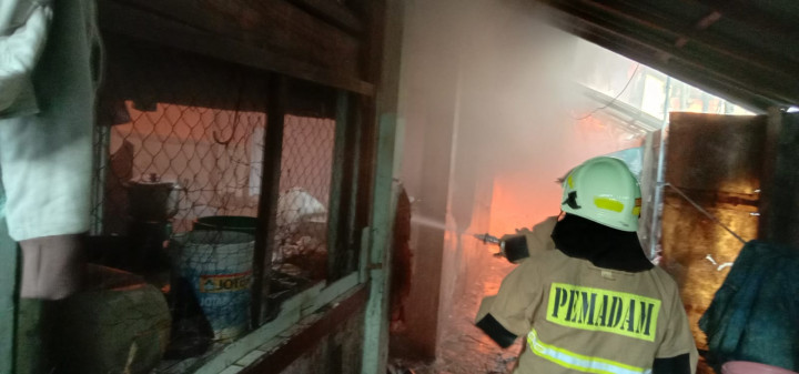 Pasar Kambing Tanah Abang Kebakaran, 17 Mobil Damkar Dikerahkan