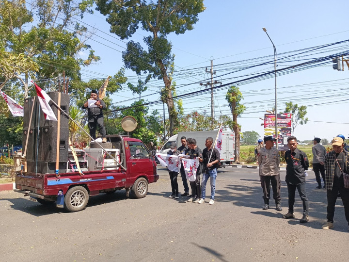 Warga Demo Dinkes Malang Nonaktifkan 679.721 Peserta BPJS