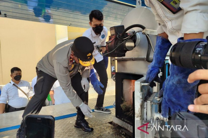 Polda Bengkulu Musnahkan 100 Kilogram Ganja