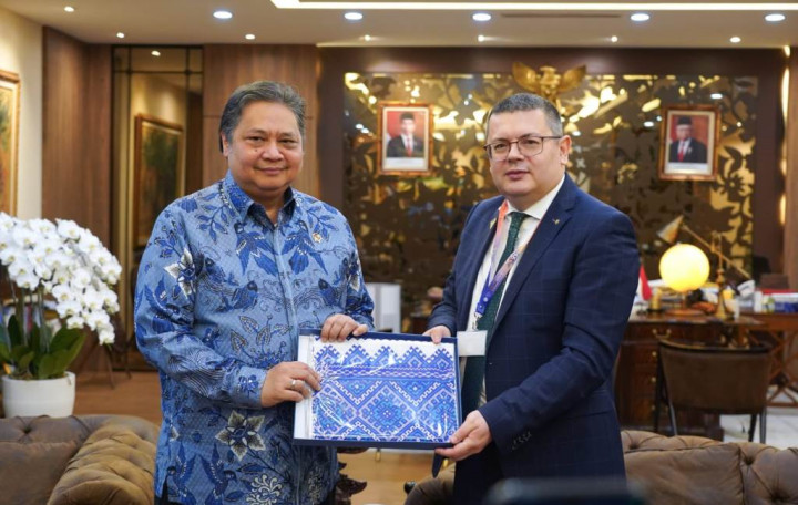 Temui Perwakilan Ukraina, Menko Airlangga Tegaskan Komitmen Indonesia Jaga Perdamaian Dunia