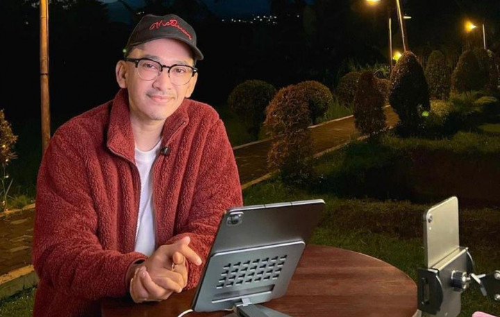 Edan! Ruben Onsu Jual Lebih dari 100 Ribu Produk dengan Omzet Miliaran di Shopee Live