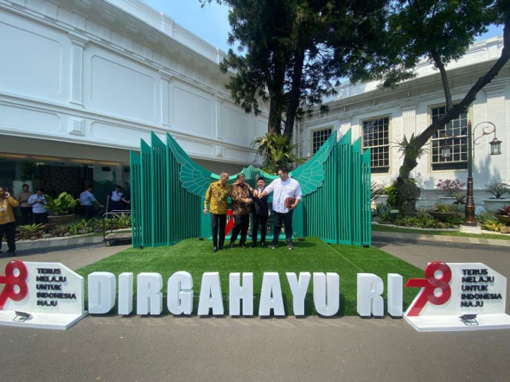 4 Menteri Golkar Tampak Kompak di Istana, Bahalil: Konsolidasi