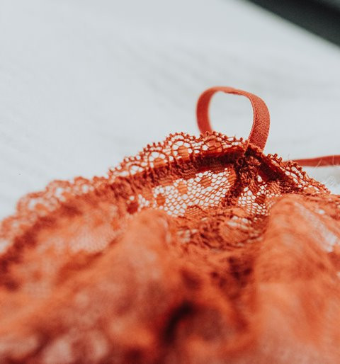 Pakar ungkap cara mencuci bra supaya tidak rusak. (Foto: Ilustrasi/Dok. Unsplash.com)