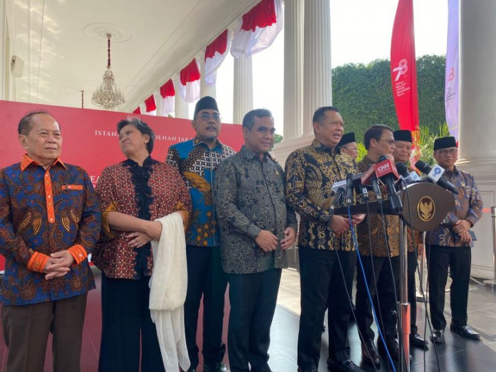 Pertemuan 1 Jam, MPR Tak Sedikitpun Singgung Amendemen UUD 1945 dengan Jokowi