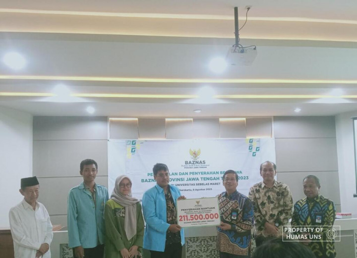 Baznas Beri Beasiswa untuk Mahasiswa UNS