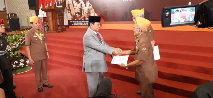 Menhan Prabowo Sebut Indonesia Semakin Baik Berkat Dukungan Veteran