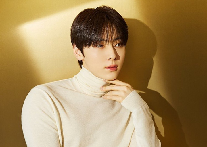 Hwang Minhyun Dikonfirmasi Akan Bintangi Drama Adaptasi Webtoon Baru