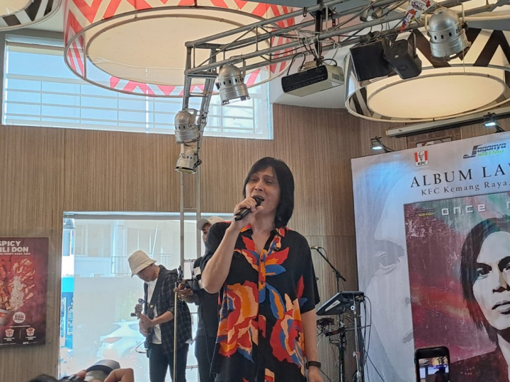 Dilarang Nyanyi Lagu Dewa, Once Main Drum 'Separuh Nafas'