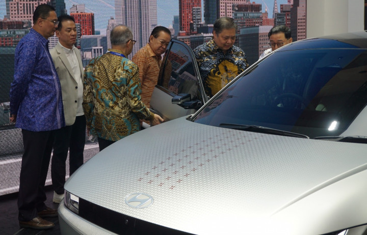 Hyundai Luncurkan Mobil Listrik Batik Ioniq 5, Dibanderol Rp1 Miliar