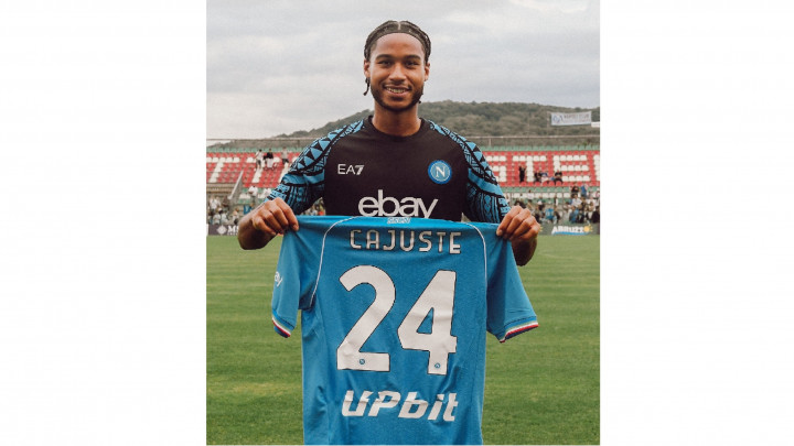 Napoli Rekrut Gelandang Reims Jens Cajuste