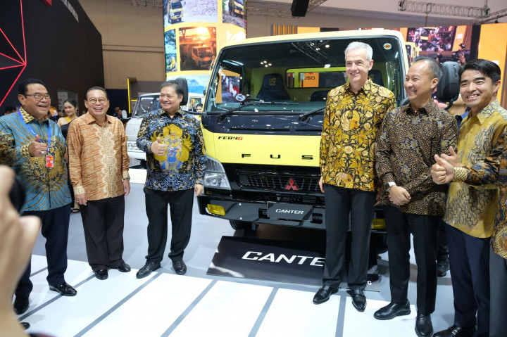 Mitsubishi Fuso Canter Edisi 60 Tahun, Ini Perbedaannya