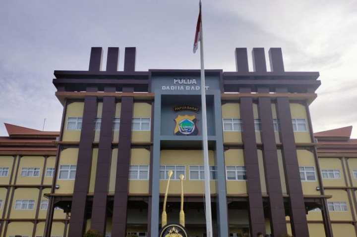 Kapal Asal Hong Kong Bersandar di Sorong Langgar Aturan