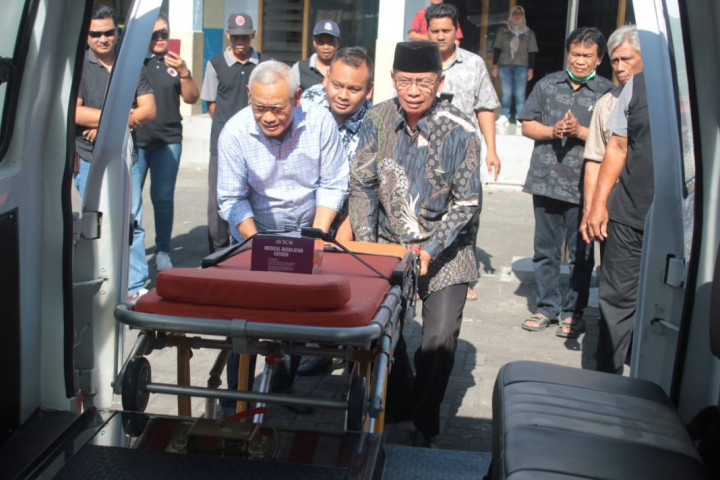 Legislator NasDem Bantu Ambulans untuk Warga Sleman
