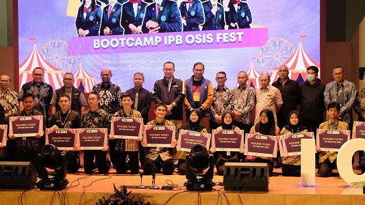 15 Ketua OSIS Terbaik Masuk IPB University Dapat Golden Ticket