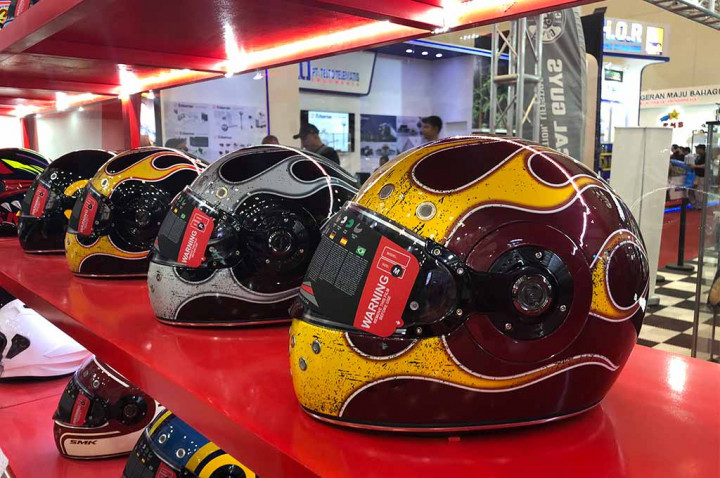 Pasar Helm di Harga Medium Kian Sesak, SMK dan Studds Tawarkan Ini!