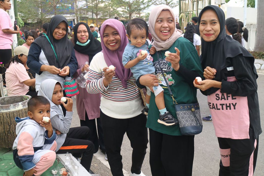 Cegah Stunting di Kupang, BPN Bagikan 15 Ribu Telur Rebus