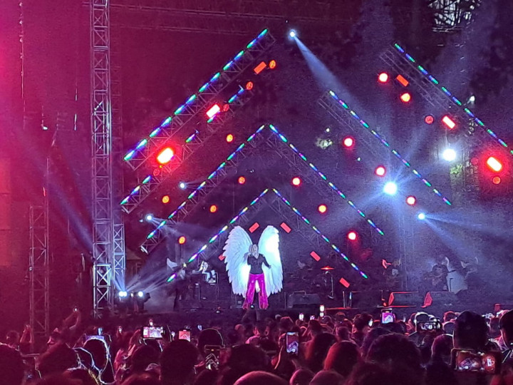 Titi DJ Menjelma Jadi Bidadari di 90's Festival