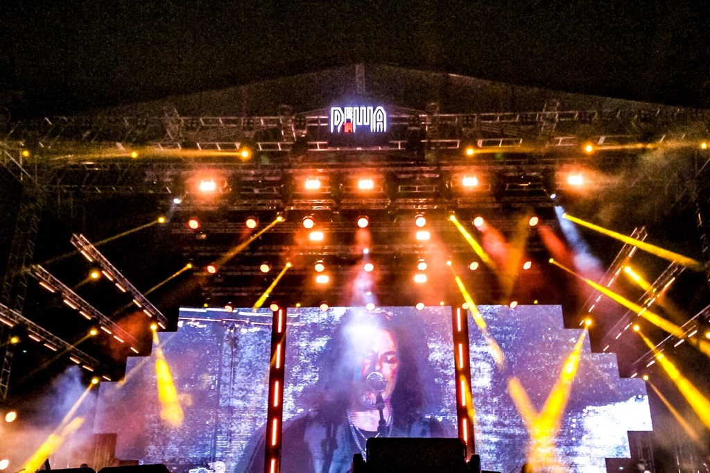 Dewa 19 Bersama Sejumlah Musisi Dunia Guncang Stadion GBK