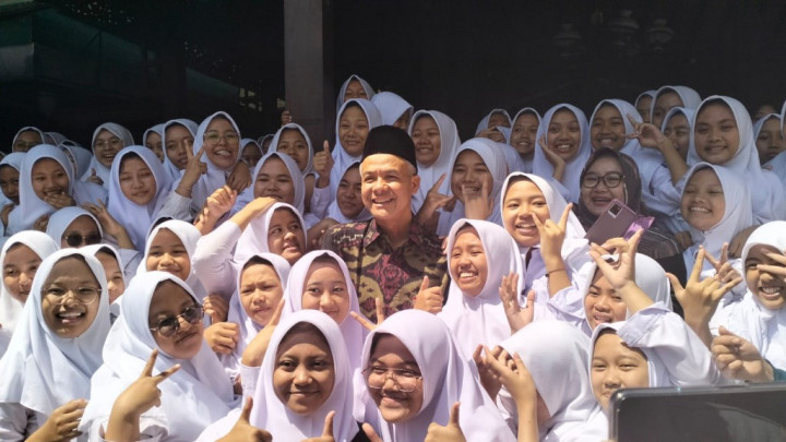 Olly Dondokambey Beri Sinyal Cawapres Ganjar dari NU