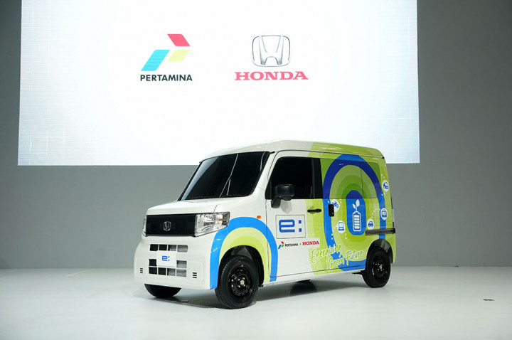 Honda & Pertamina Sepakat Riset Mobil Listrik, Pakai Mobil Blind Van