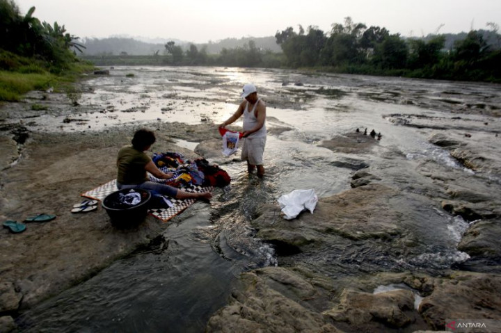 Potensi Cerah Berawan Mendominasi Cuaca di Indonesia Hari Ini