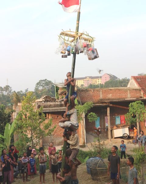 Berikut ini lima lomba tradisional di Indonesia. (Foto: Dok. Instagram Cicago/@cimaragas69)