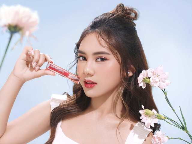 Make up natural yang simple and clean menjadi andalan Ziva Magnolya, brand ambassador BNB. (Foto: Dok. Istimewa)