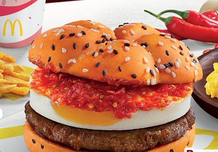 Gurih-gurih Pedas! Burger Sambal Balado McD Warnai Perayaan HUT ke-78 RI