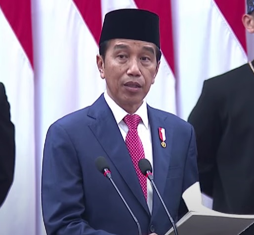 Jokowi Umumkan Gaji PNS dan TNI/Polri Naik 8%, Pensiunan 12%