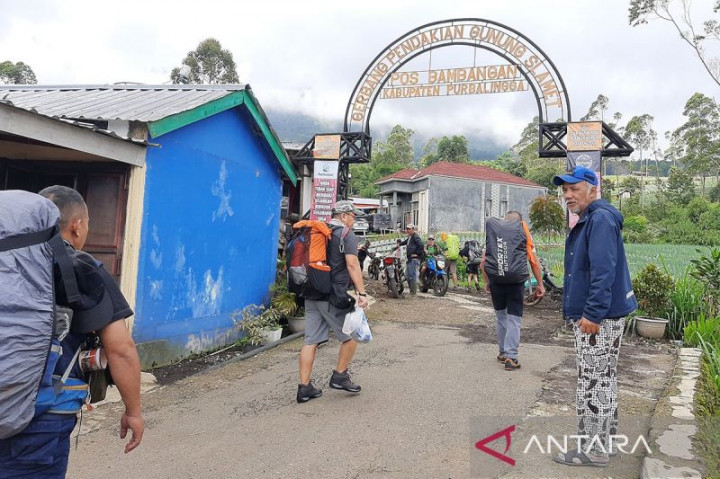 Ratusan Pendaki akan Peringati Detik-detik Proklamasi Kemerdekaan dari Puncak Slamet
