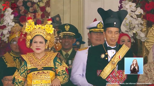 Ibu Iriana Jokowi kenakan busana tari Legong Bali di HUT ke-78 RI. (Foto: Dok. Tangkapan layar YouTube Sekretariat Presiden)
