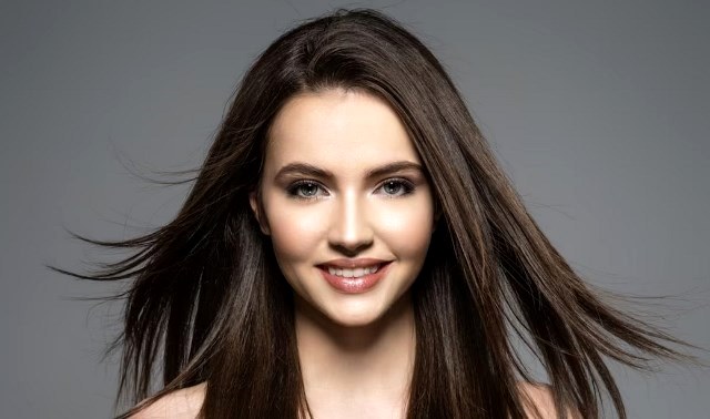 Rambut rontok yang terjadi secara tiba-tiba dapat terjadi akibat berbagai faktor. (Foto: Ilustrasi/Dok. Freepik.com)