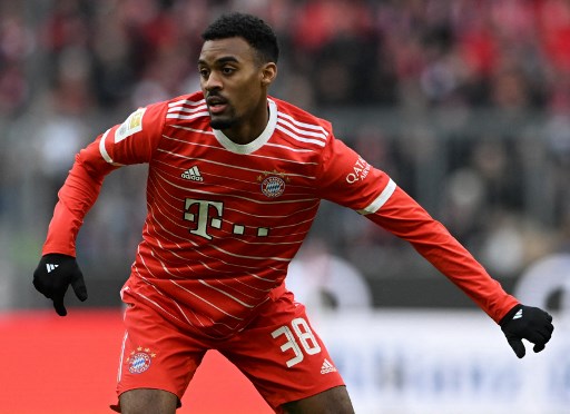 Kesulitan Bersaing di Muenchen, Gravenberch Berpotensi Pindah ke MU