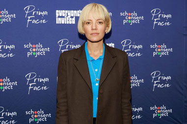 Lily Allen Kabur untuk Berhubungan Seks, Sang Ayah Sampai Telepon Polisi