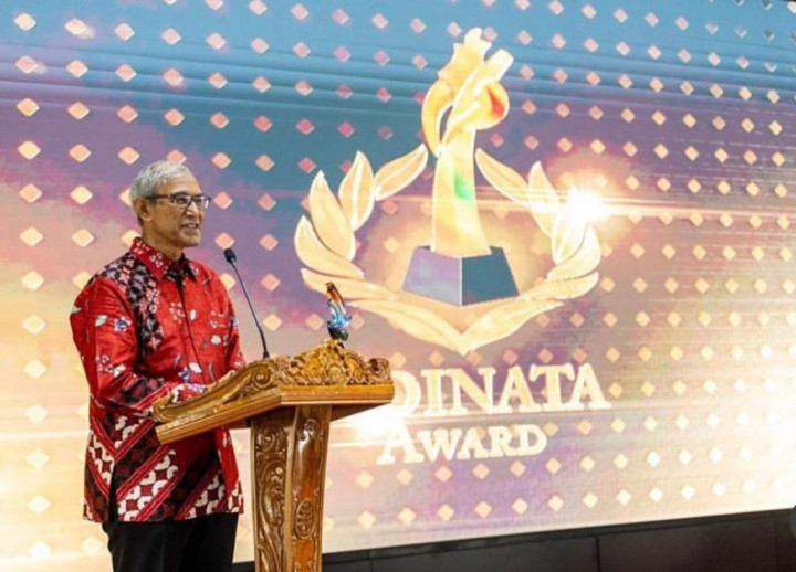 Berperan Besar Bantu Perawat Indonesia di Singapura, Zainul Abidin Raih Adinata Awards