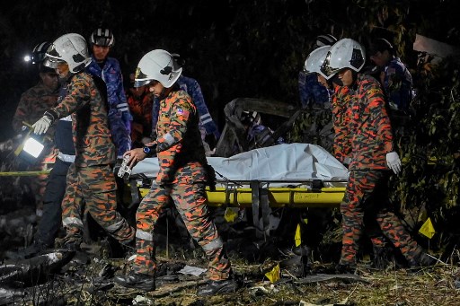 10 Orang tewas dalam kecelakaan pesawat pribadi di jalan raya Malaysia. (AFP)