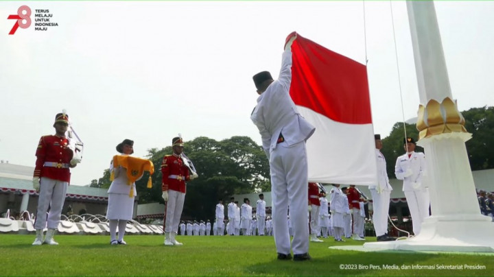 Lilly Wenda Tak Menyangka jadi Pembawa Baki Bendera Merah Putih