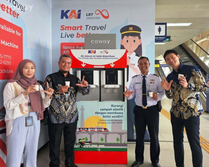 Merdeka dari Plastik, Pengguna LRT Kini Bisa Isi Ulang Air Minum selama Perjalanan