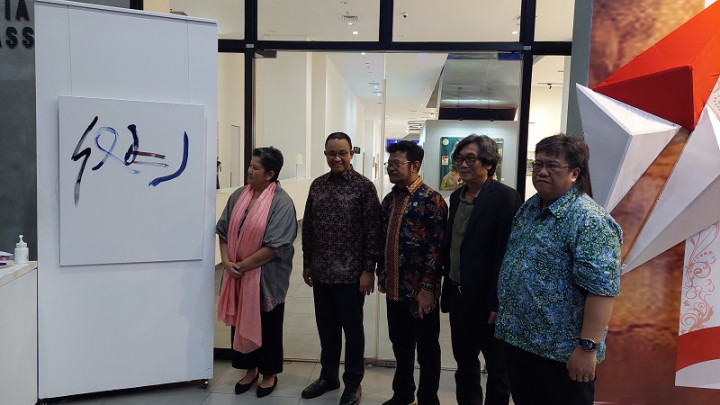 Lestari Moerdijat Buka Pameran Lukisan Merajut Persatuan di TIM