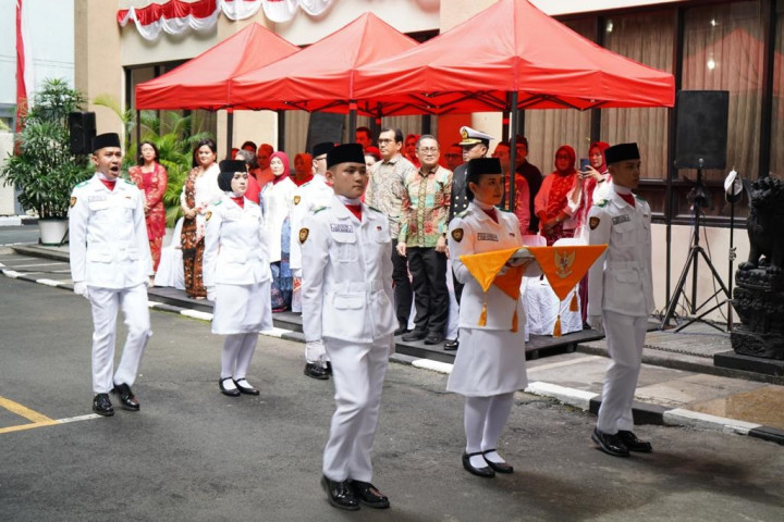 Upacara Bendera dan Pertunjukan Budaya Meriahkan HUT ke-78 RI di KBRI Manila