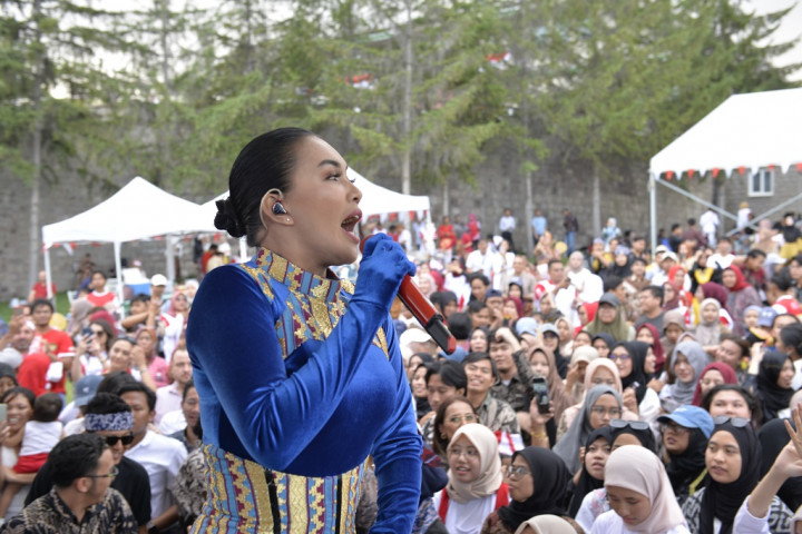 Penampilan Denada Turut Meriahkan HUT ke-78 RI di Ankara Turki