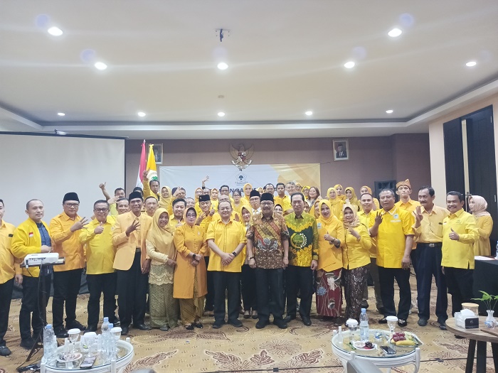 Dibantu Pakde Karwo, Golkar Jawa Timur Lebih <i>Pede</i> di Pemilu 2024