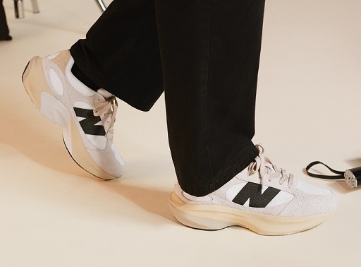 Ini Tampilan Siluet WRPD Runner New Balance yang Stylish dan Futuristik