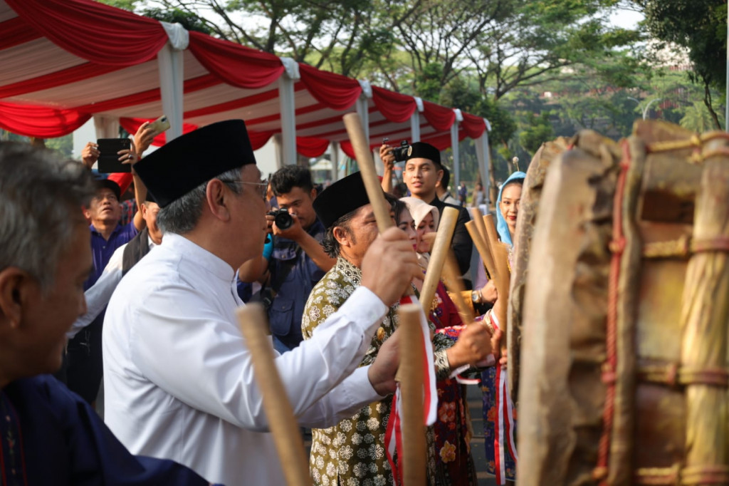 Parade Budaya Nasional dan Internasional digelar di Tangsel, Benyamin: Representasi Kota Ragam Budaya