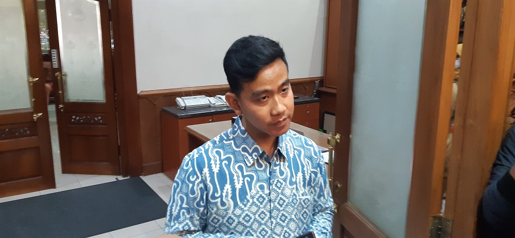 Tanggapi Manuver Budiman, Gibran Janji Tegak Lurus ke PDIP