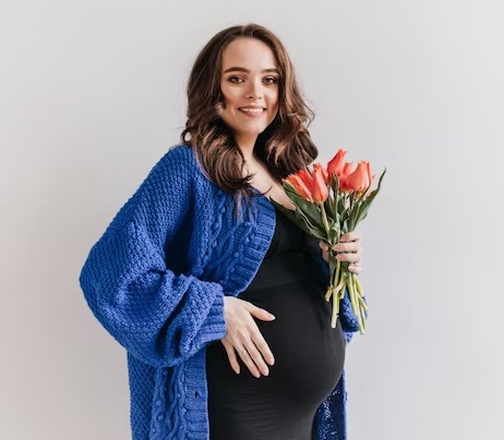 Tak Perlu Khawatir, Wanita dengan Skoliosis Tetap Bisa Hamil Kok! Ini Penjelasan Ahli