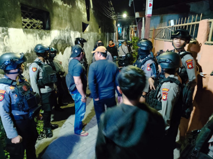 Adik Kakak di Makassar Tikam Tetangga Gegara Anjing
