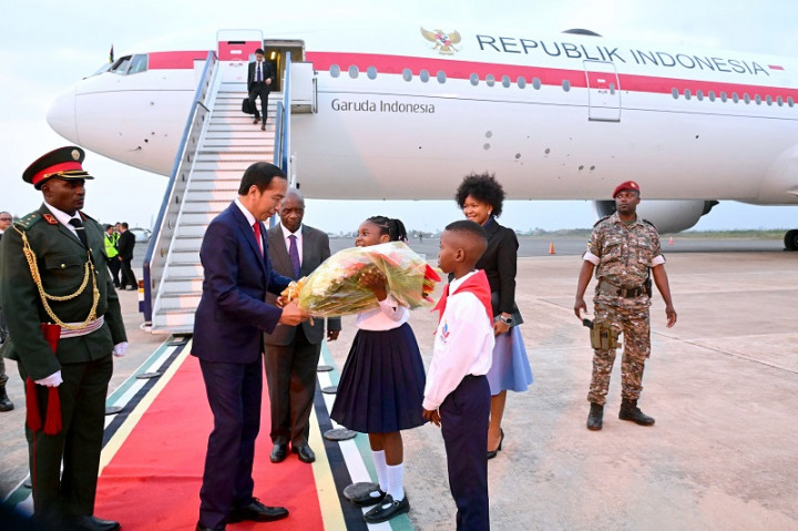 Dari Tanzania, Presiden Jokowi Tiba di Maputo Mozambik