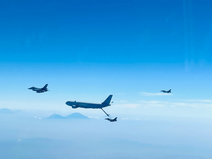 Australian Air Force Conducted Aerial Refuelling Training with Indonesia